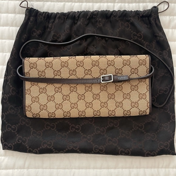 VINTAGE GUCCI GG CANVAS BAMBO BAR CLUTCH - Picture 4 of 10
